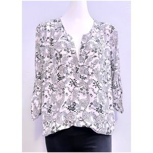 EUC Lush 3/4 Sleeve Paisley Blouse Size Med - Split Neck Front & Button Sleeve
